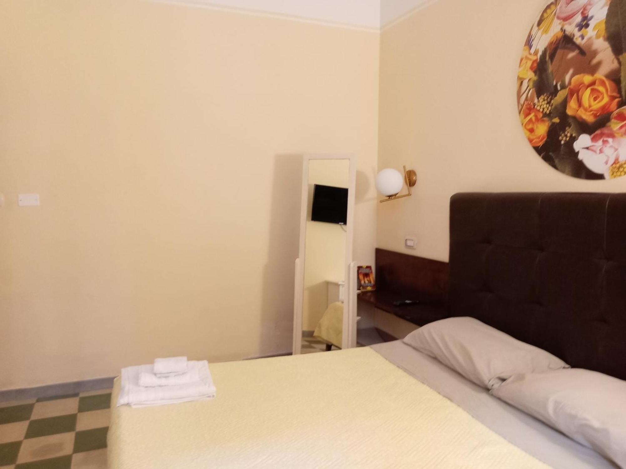 Piazza Verdi Liberty House Lecce Luaran gambar