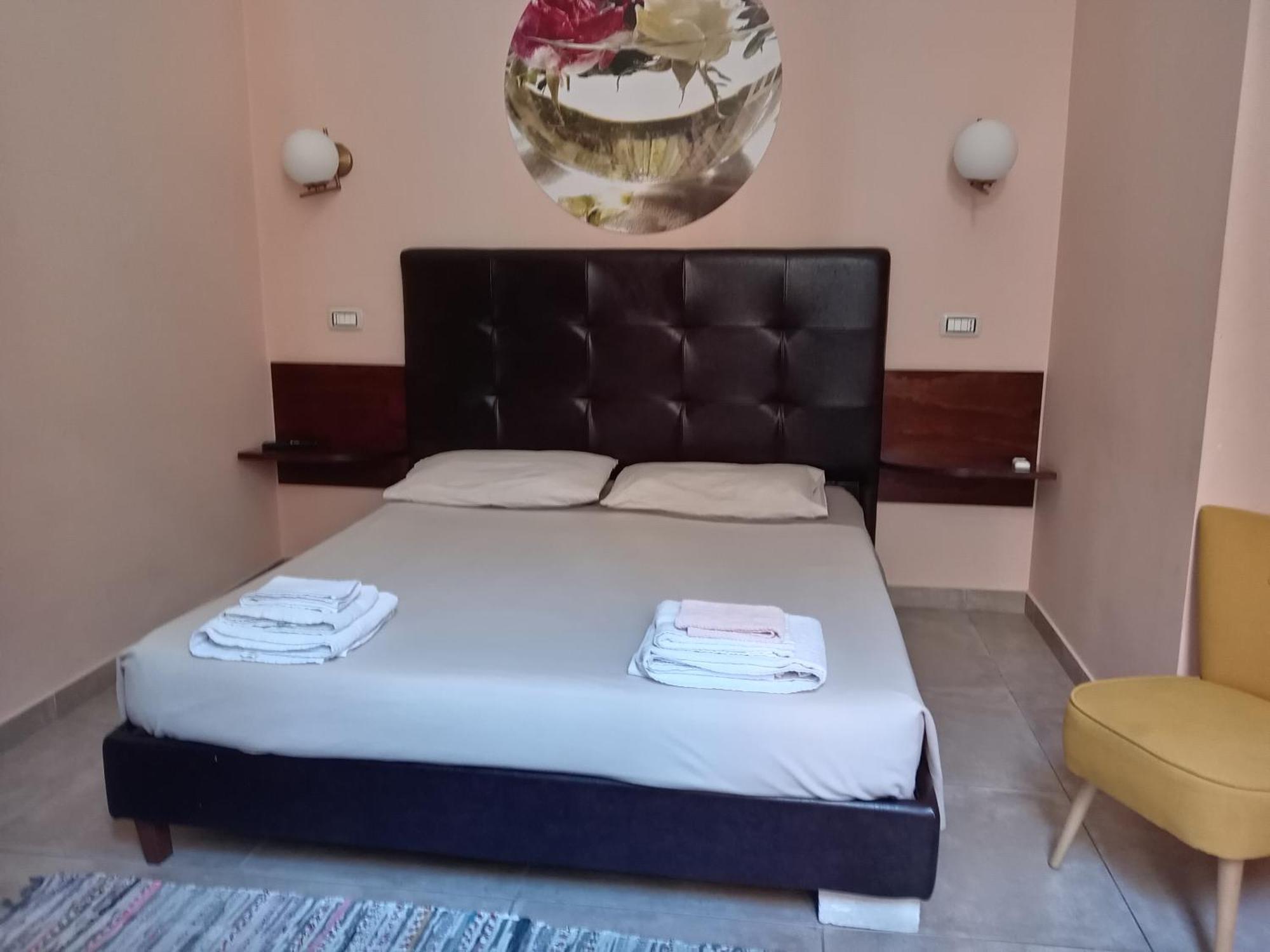 Piazza Verdi Liberty House Lecce Luaran gambar